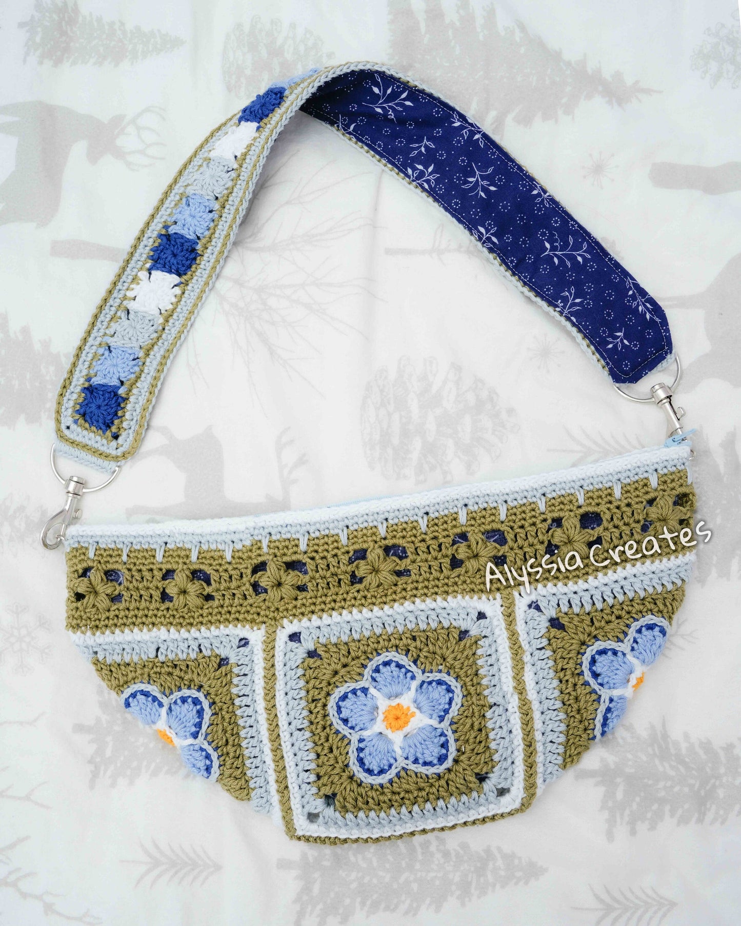 Forget Me Not Flower Bum Bag Crochet PDF PATTERN - Intermediate (English)