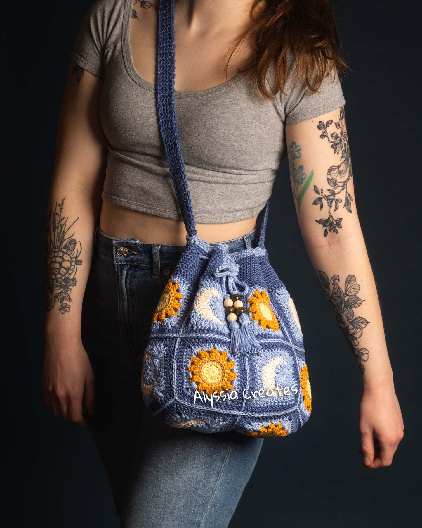 Sun and Moon Drawstring Crossbody Bag Crochet PDF PATTERN - Intermediate (English)