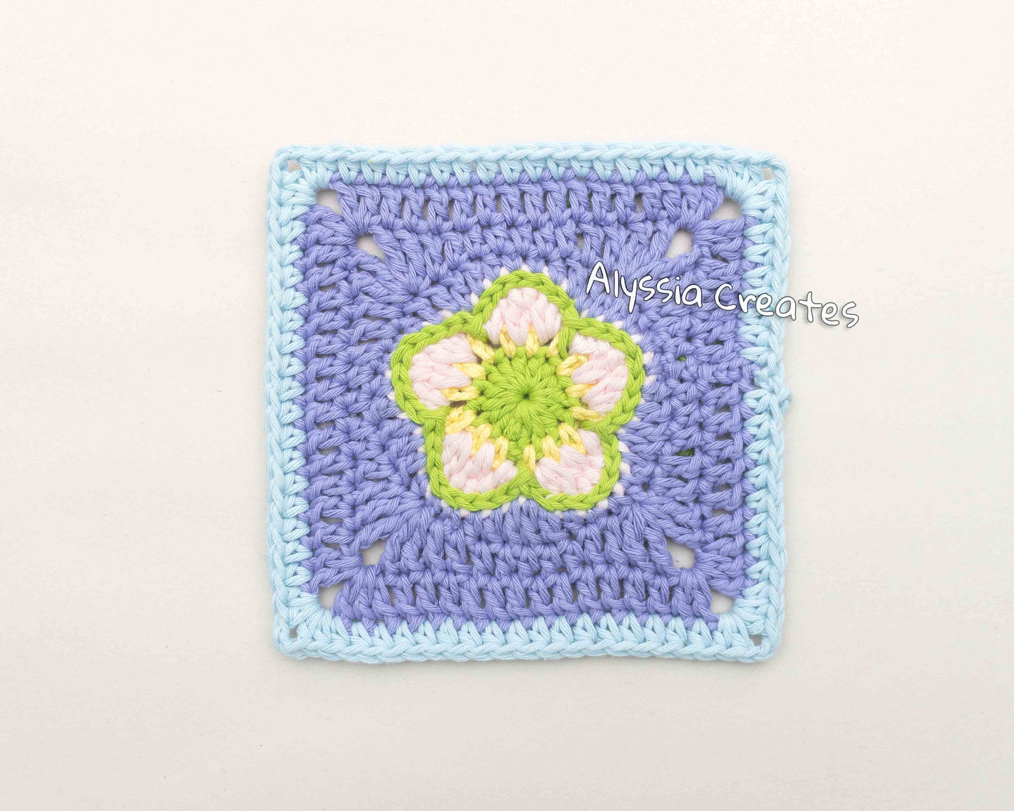 Strawberry Flower Granny Square Crochet PDF PATTERN (English)