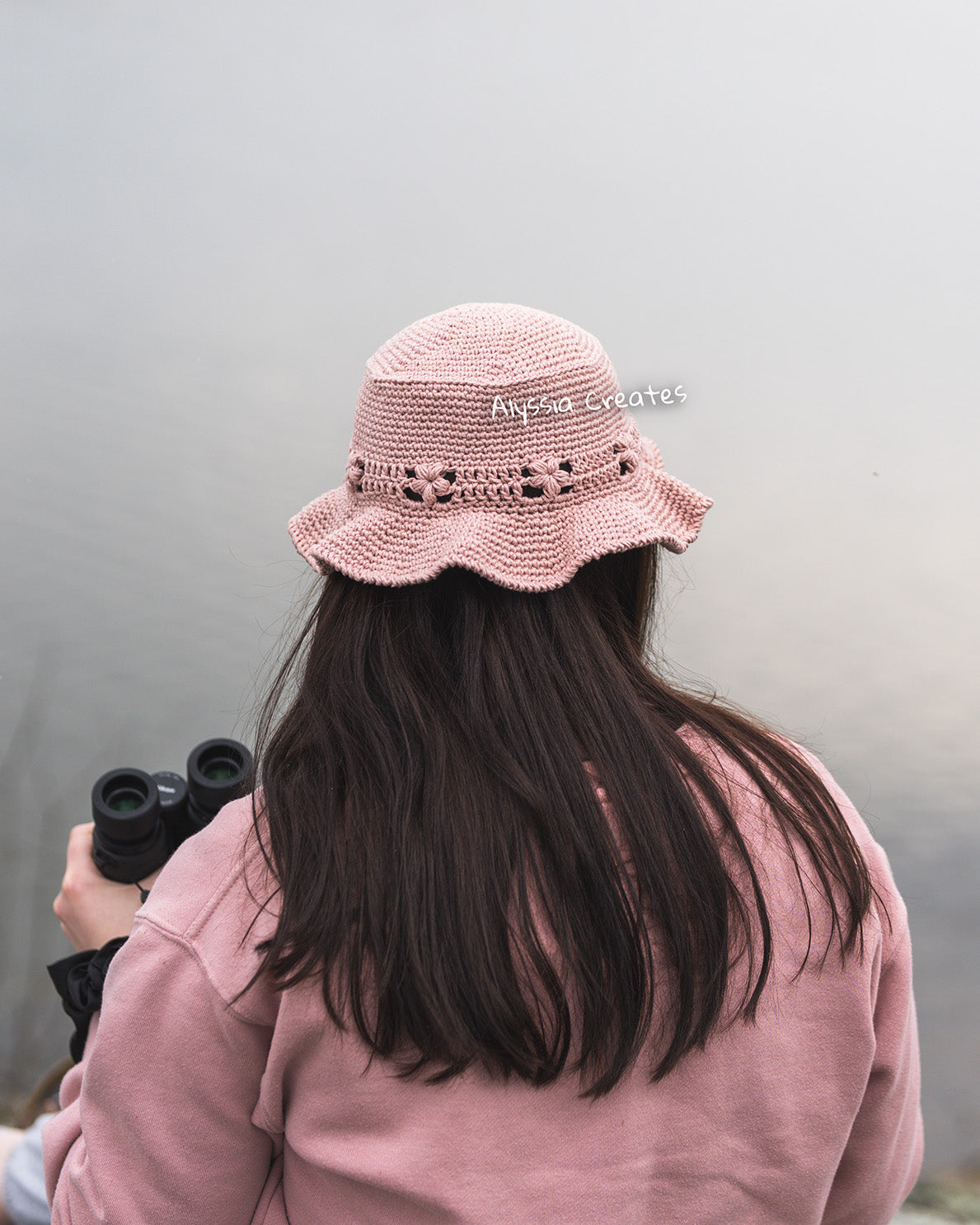 Puff Flower Bucket Hat Crochet PDF PATTERN | 4 sizes + 2 brim options!