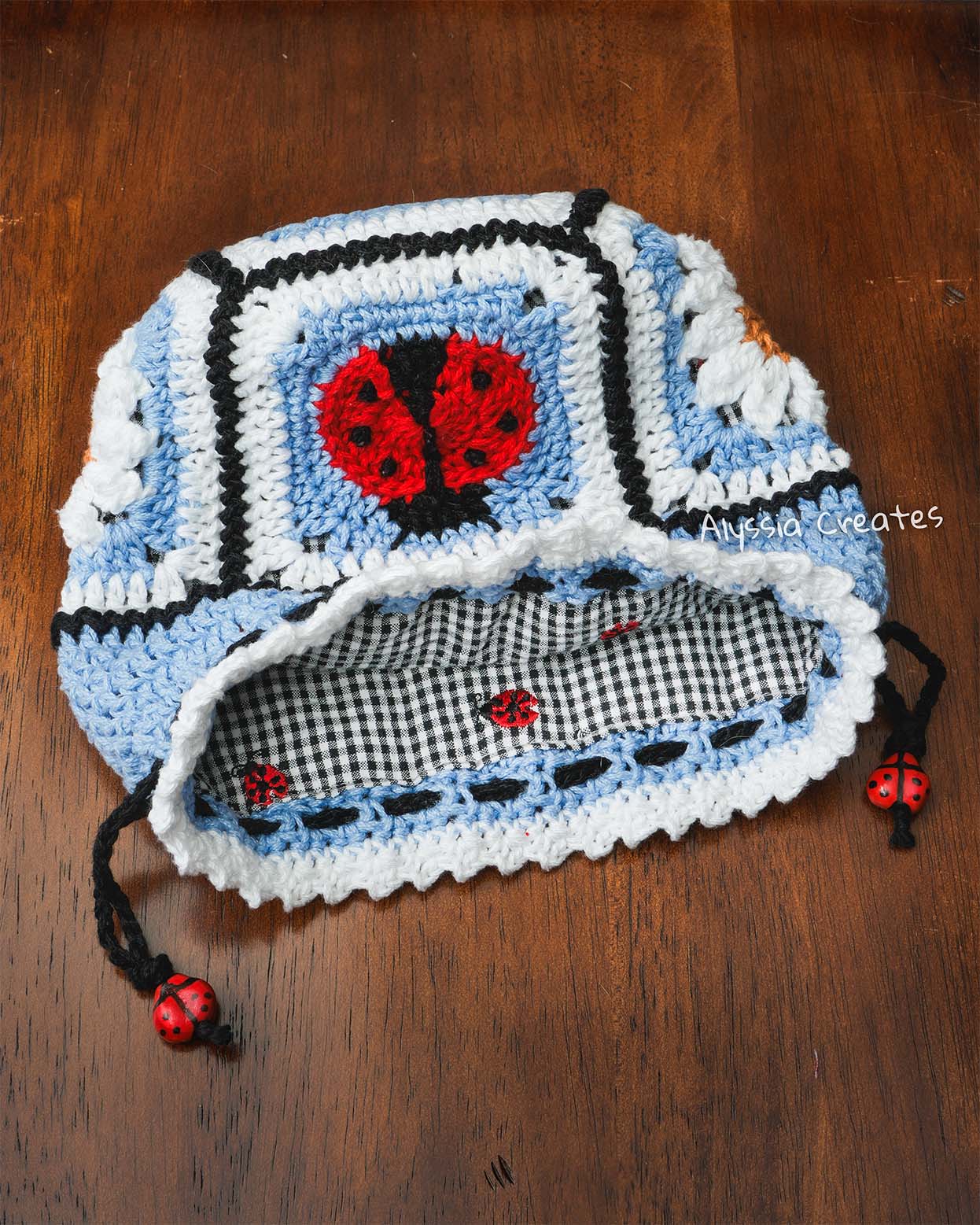 Ladybug and Daisy Drawstring Pouch Crochet PDF PATTERN - Intermediate (English)