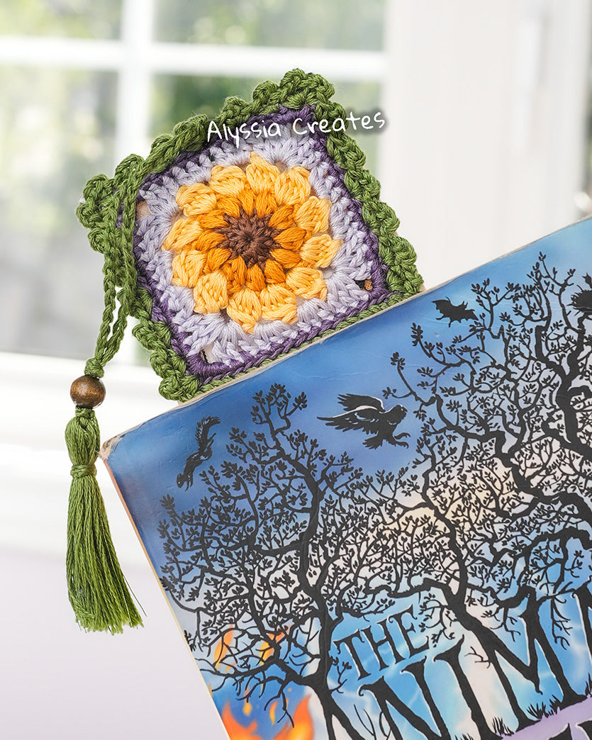 Crochet Sunflower Granny Square Bookmark PDF PATTERN | Intermediate